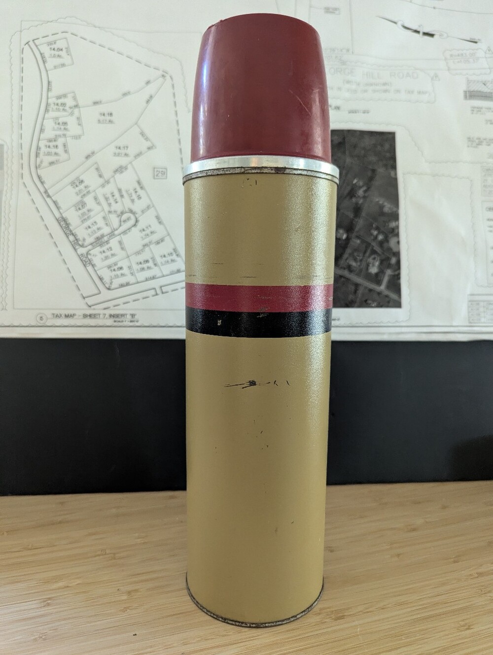 Vintage Red and Tan Tall Insulated Thermos With 4 Cups And Cork